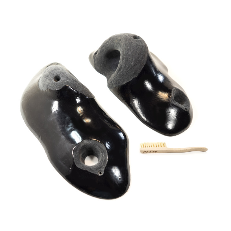 Limestone Snail Jugs