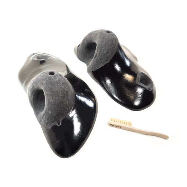 Limestone Snail Jugs